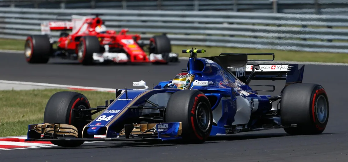1501235458438_preview_1 Erneuerte Partnerschaft: Sauber (vorne Pascal Wehrlein) bezieht auch künftig Motoren von Ferrari (im Hintergrund Sebastian Vettel). (Bild: Keystone), Der neue Sauber-Teamchef Frédéric Vasseur bezeichnet die Partnerschaft als «Sprung nach vorne». (Bild: Keystone), Pascal Wehrlein muss wohl über die Klinge springen und einem Ferrari-Nachwuchsfahrer Platz machen. (Bild: Sauber Motorsport AG)