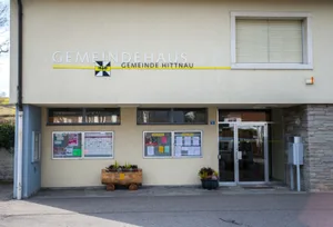 hittnau_18022016_gemeindehaus_sbo_3_preview Im heutigen Gemeindehaus könnte künftig die Kita einquartiert werden. (Archivbild: Seraina Boner)