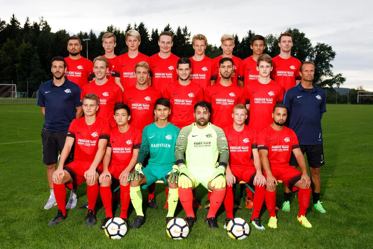sport_10082017_beilage_dku__1__preview Der FC Pfäffikon, Ausgabe 2017/2018. (Bild: David Kündig)