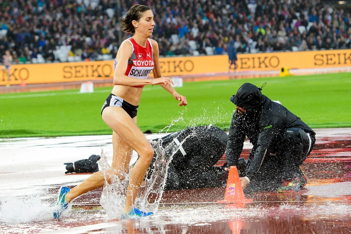 _jc15487_preview_0 Fabienne Schlumpf im Steeple-Vorlauf an der WM in London. (Bild: Keystone)