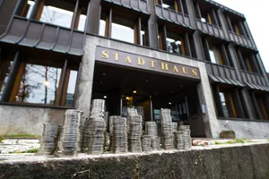 wetzikon_05122014_geldstadthaus_sbo_3_preview Positives Budget für Wetzikon: Der Stadtrat sieht einen Aufwärtstrend. (Bild: Seraina Boner)