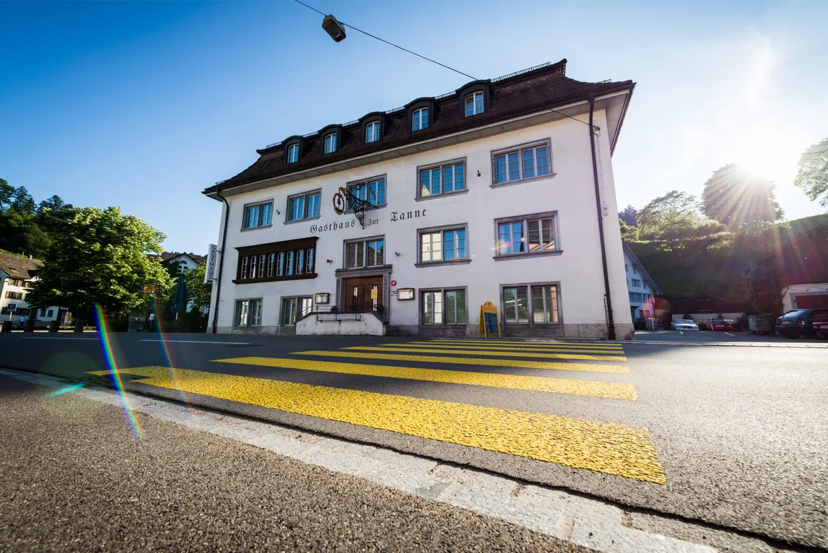 bauma_01-07-13_restaurants_fsm_9_preview «Tanne»-Wirt Ismet Cungu hat seinen Pachtvertrag per Ende Juli 2018 gekündigt. Die Gemeinde Bauma strebt eine nahtlose Nachfolgelösung an. (Archivbild: Fabio Meier)