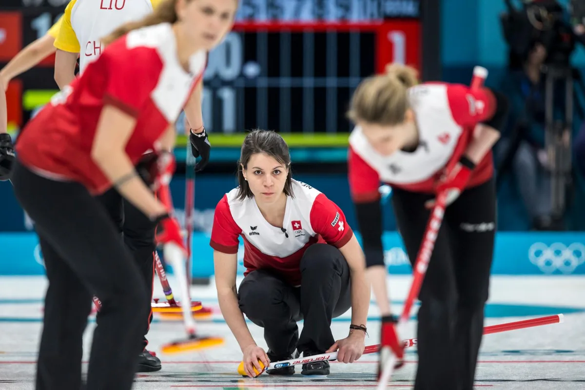 cdo2549_preview Gegen die USA überzeugten Esther Neuenschwander und die Schweizer Curlerinnen. (Bild: Keystone)