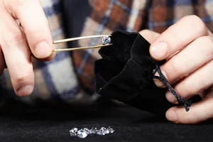 diamanten_preview Nach Diamantenkauf mit gefälschten Noten: Ein Zürcher Oberländer hatte komplexe Tricks angewandt, um sein Vermögen vor Gläubigern zu schützen. (Symbolfoto: Fotolia)