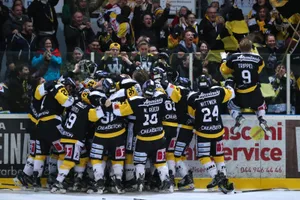 sport_02042018_eishockeywetzikonsierre_dku_meister_6_-2_preview Der EHC Wetzikon gewinnt den Schweizermeistertitel in der 1. Liga. (Foto: David Kündig) , Der EHC Wetzikon gewinnt den Schweizermeistertitel in der 1. Liga. (Foto: David Kündig) , Der EHC Wetzikon gewinnt den Schweizermeistertitel in der 1. Liga. (Foto: David Kündig) , Der EHC Wetzikon gewinnt den Schweizermeistertitel in der 1. Liga. (Foto: David Kündig) , Der EHC Wetzikon gewinnt den Schweizermeistertitel in der 1. Liga. (Foto: David Kündig) , Der EHC Wetzikon gewinnt den Schweizermeistertitel in der 1. Liga. (Foto: David Kündig) , Der EHC Wetzikon gewinnt den Schweizermeistertitel in der 1. Liga. (Foto: David Kündig) , Der EHC Wetzikon gewinnt den Schweizermeistertitel in der 1. Liga. (Foto: David Kündig) , Der EHC Wetzikon gewinnt den Schweizermeistertitel in der 1. Liga. (Foto: David Kündig) , Der EHC Wetzikon gewinnt den Schweizermeistertitel in der 1. Liga. (Foto: David Kündig) , Der EHC Wetzikon gewinnt den Schweizermeistertitel in der 1. Liga. (Foto: David Kündig) , Der EHC Wetzikon gewinnt den Schweizermeistertitel in der 1. Liga. (Foto: David Kündig) , Der EHC Wetzikon gewinnt den Schweizermeistertitel in der 1. Liga. (Foto: David Kündig) , Der EHC Wetzikon gewinnt den Schweizermeistertitel in der 1. Liga. (Foto: David Kündig) , Der EHC Wetzikon gewinnt den Schweizermeistertitel in der 1. Liga. (Foto: David Kündig)