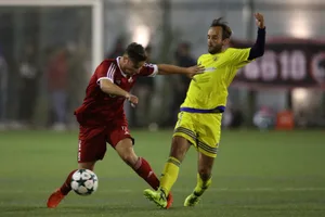 sport_14092017_fussballustergossau_dku__8__preview Stolpert der FC Uster mit Samuel von Aarburg (links) gegen Peter Niffelers Gossau? (Archivfoto: David Kündig)