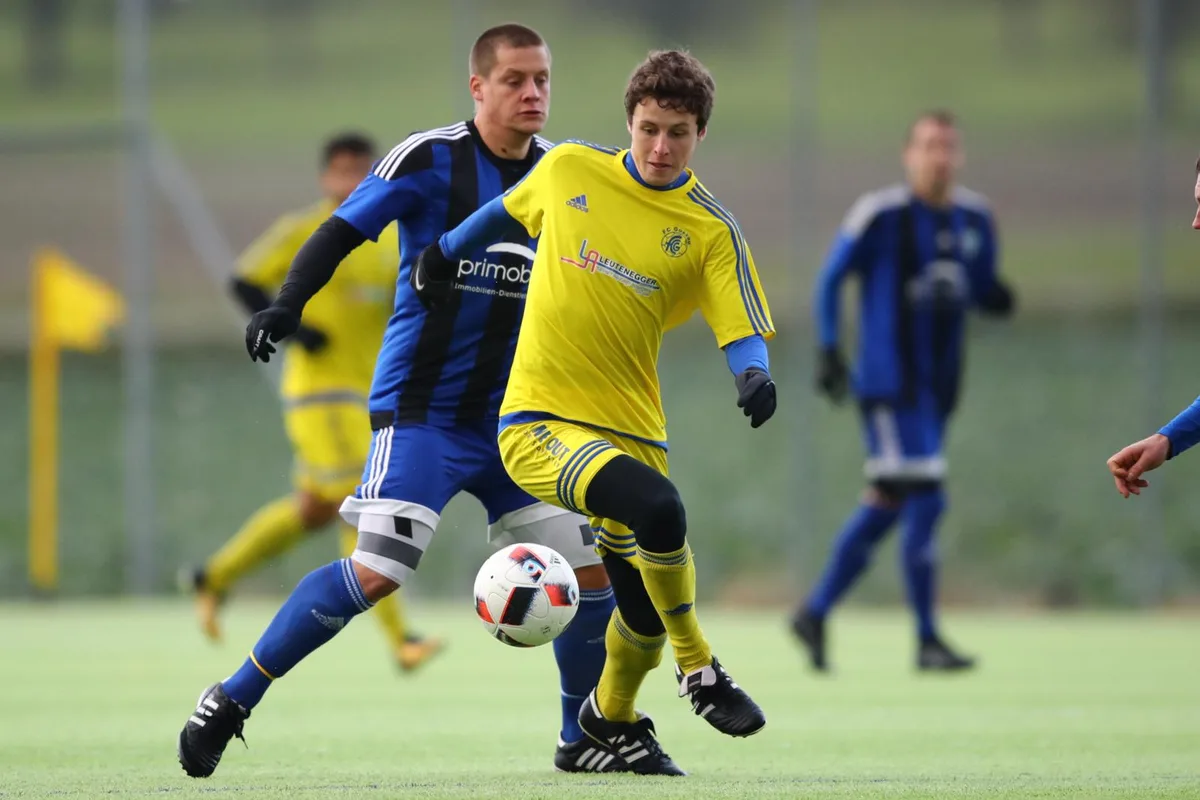 sport_19112017_fussballgossauoerlikon_dku__4__preview Einziger Gossauer Torschütze: Jonas Müller traf spät zum Ausgleich. (Archivfoto: David Kündig)