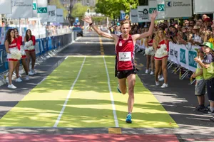 ruettimann_preview Das Rennen zu langsam angegangen: LC-Uster-Läufer Eric Rüttimann verpasste als Fünftklassierter die EM-Limite deutlich. (Foto: Ulf Schiller)