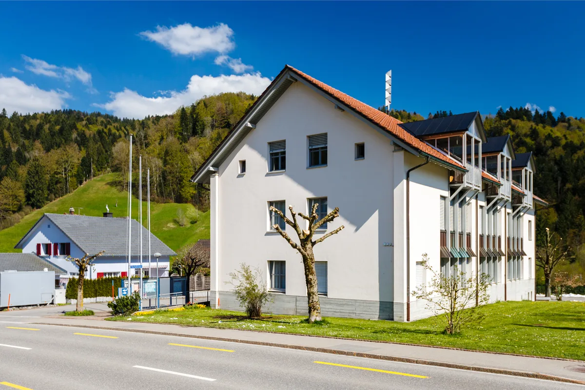 fischenthal_gemeindehaus_naz-8_preview «Keine Richtlinie, die erst seit gestern existiert»: Der Fischenthaler Gemeinderat muss seine Kompetenzordnung zur gesetzlichen Sozialhilfe nicht anpassen. (Archivfoto: Nicolas Zonvi)