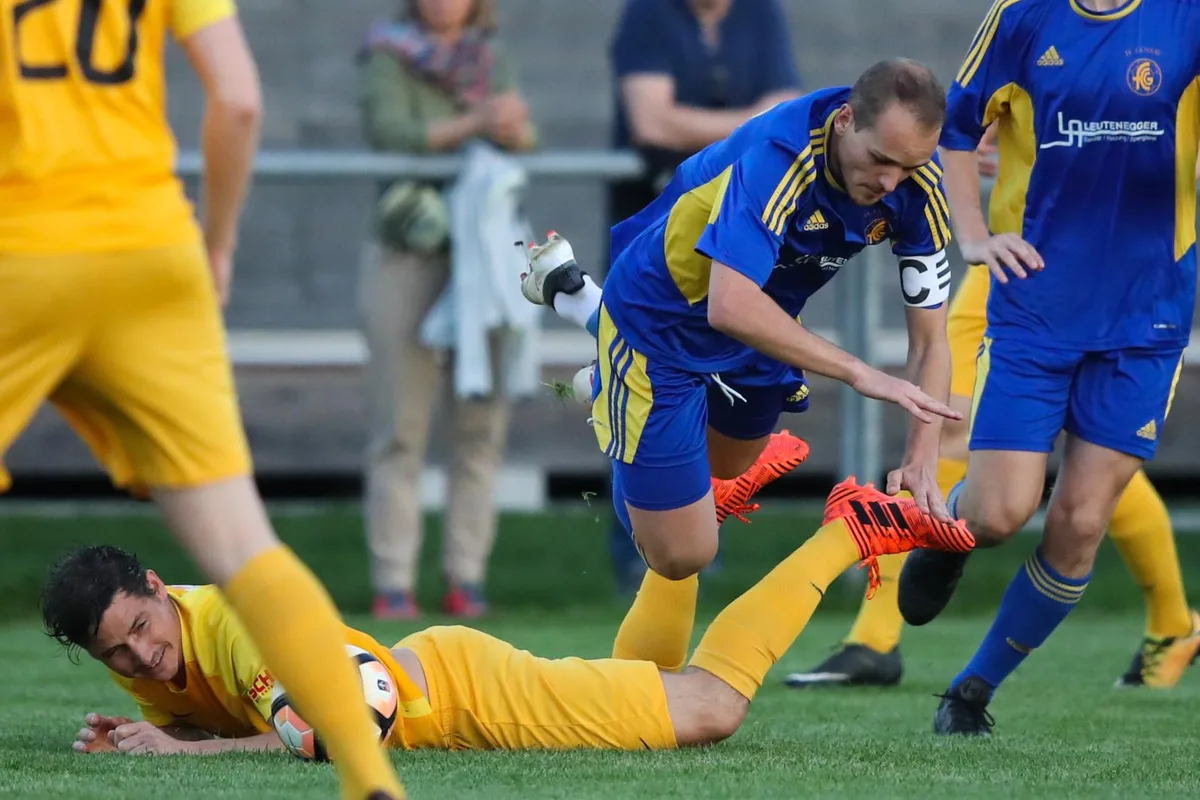 sport_19042018_fussballgreifenseegossau_dku__3__preview Gossaus Captain Yves Kündig konnte die 1:3-Niederlage ebenfalls nicht verhindern. (Foto: David Kündig)