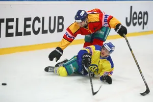 sport_20092017_duebndorfdavos_dku__5__preview Im letzten Jahr klar unterlegen: Der Dübendorfer Lukas Stettler stolpert über Davos' Ramon Tanner. (Archivbild: David Kündig)