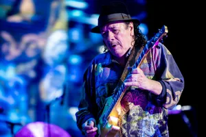 hinwil_23062018_rockthering_crm_0015_preview Carlos Santana in seinem Element. (Foto: Christian Merz), Santana bildete am Samstag den Höhepunkt am Rock the Ring. (Foto: Christian Merz) , Santana bildete am Samstag den Höhepunkt am Rock the Ring. (Foto: Christian Merz) , Sänger Andy Vargas fungierte auf der Bühne auch als Einheizer. (Foto: Christian Merz), Santana bildete am Samstag den Höhepunkt am Rock the Ring. (Foto: Christian Merz) , Santana bildete am Samstag den Höhepunkt am Rock the Ring. (Foto: Christian Merz) , Carlos Santana in seinem Element. (Foto: Christian Merz), Carlos Santana in seinem Element. (Foto: Christian Merz), Carlos Santana in seinem Element. (Foto: Christian Merz), Carlos Santana in seinem Element. (Foto: Christian Merz), Carlos Santana in seinem Element. (Foto: Christian Merz), Santana bildete am Samstag den Höhepunkt am Rock the Ring. (Foto: Christian Merz) , Carlos Santana in seinem Element. (Foto: Christian Merz), Carlos Santana in seinem Element. (Foto: Christian Merz), Carlos Santana in seinem Element. (Foto: Christian Merz)
