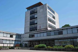 stadthaus%20uster_preview Die Ratssitzung am Montagabend standen im Zeichen der Rechnungen (Archivfoto: Nicolas Zonvi)