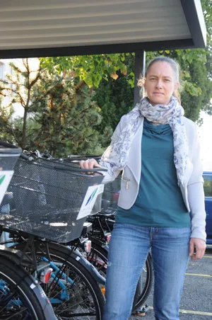 https-zueriost-ch-sites-default-files-elvis-media-2018-09-dsc_2928_preview-jpg Jsabelle Gutknecht versteht nicht, weshalb die Vandalen sich die Spitex ausgesucht haben., So fanden die Spitex-Mitarbeiter am Montagmorgen die Velos vor.