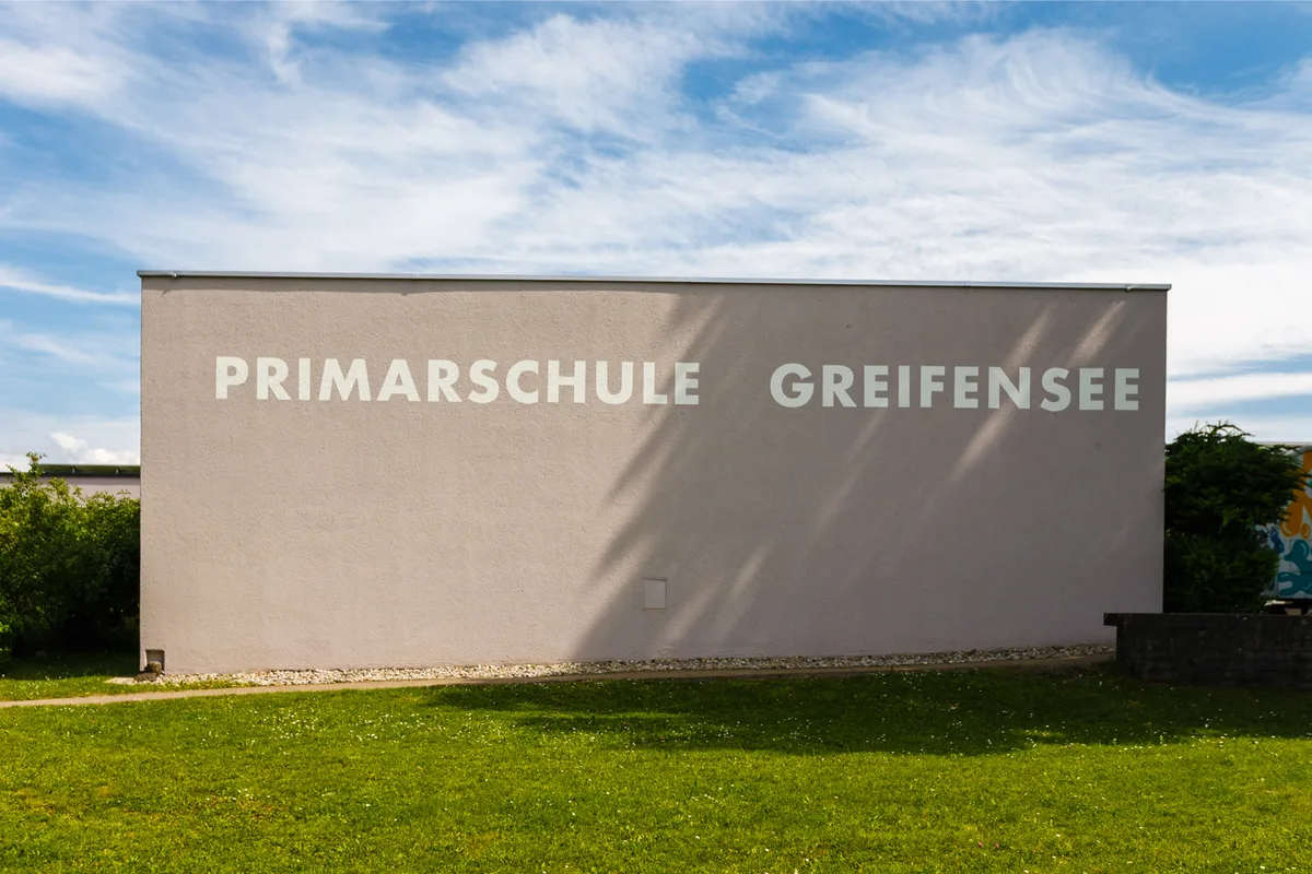 greifensee_primarschule_naz-1_preview Schatten über der Primarschule Greifensee: Die Bevölkerung sagt Nein zu einem Planungskredit für die Breiti-Sanierung.
