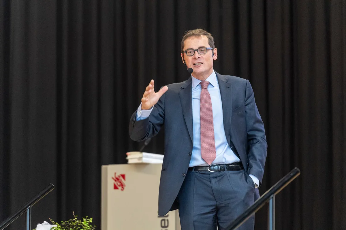 Kommt ins Tösstal: SVP-Nationalrat Roger Köppel.