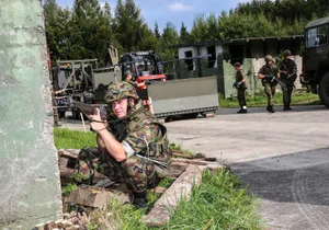fr_logbat_27092013_re_05_preview Um den Sollbestand der Armee zu sichern, müssen Schlupflöcher gestopft und neues rekrutierungspotenzial genutzt werden.
