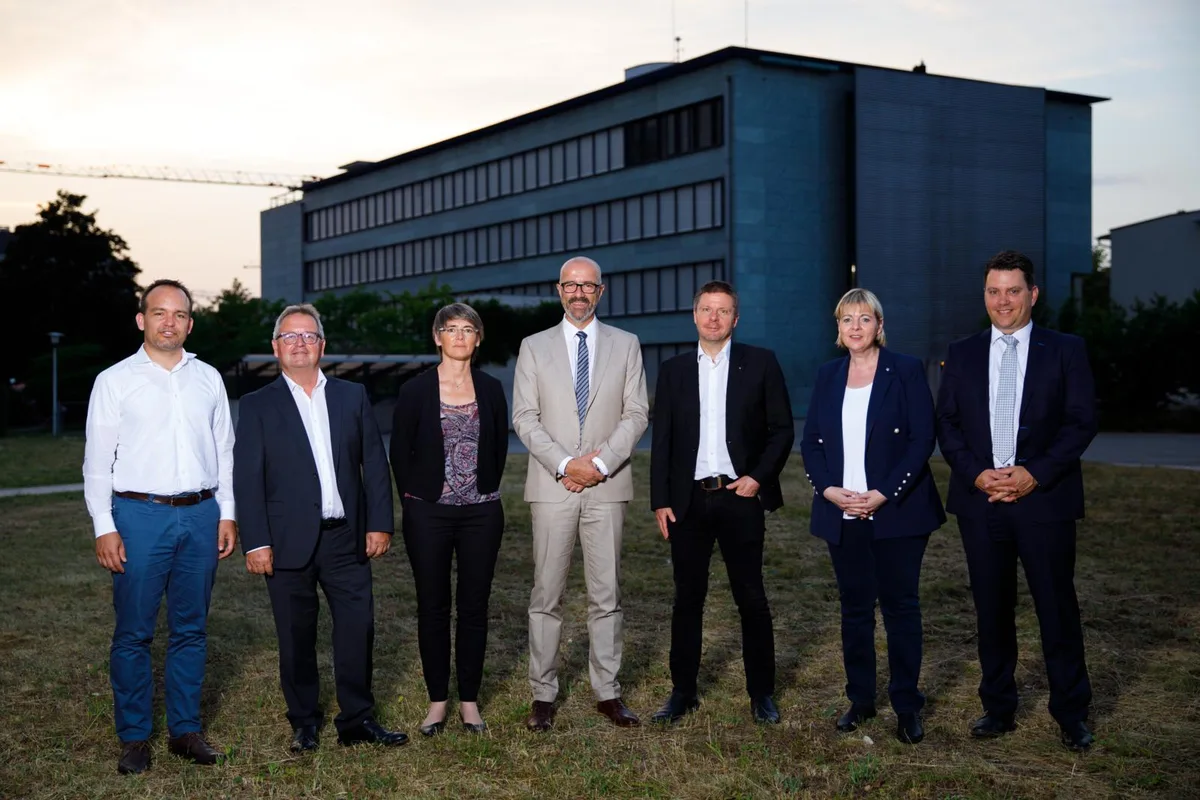 Der Stadtrat will sich nicht zum Abgang des Heimleiters in Dübendorf äussern. Begründung: Ein laufendes Verfahren. , Aktuell wird das Alters- und Spitexzentrum von einem interimistischen Leiter geführt.