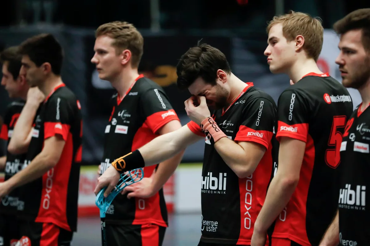 Der UHC Uster brachte auch in dieser Saison keinen Sieg im Playoff zustande., Für Sportchef Thomas Schwarz ist das eine grosse Enttäuschung., «Wir haben das beste daraus gemacht», sagt Schwarz über die von Verletzungspech geprägte Saison.