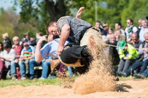 sport_23042017_schwingfest%20gossau_pif-14_preview Roman Schnurrenberger (rechts) hat seine Planung aufs «Eidgenössische» ausgerichtet.