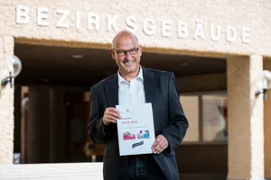 pf%c3%a4ffikon_04-09-15_bravo_fsm_004_preview GGBP-Präsident Hansruedi Kocher kann sich freuen: Die Benevol-Fachstelle wird Realität.