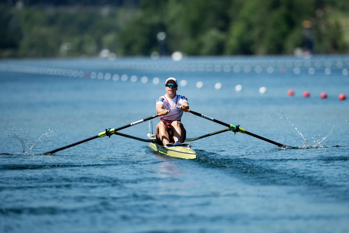 _ps16869_preview Jeannine Gmelin holte auf dem Rotsee EM-Silber., Die Ustermerin posiert mit der Silbermedaille.
