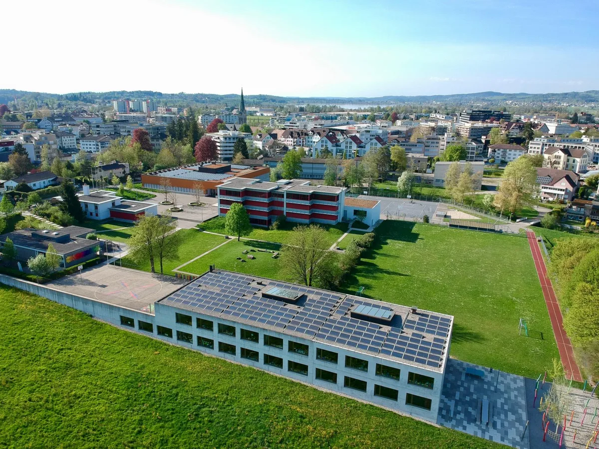 dji_0531_preview An den Sekundarschulen Walenbach und Zentrum in Wetzikon gibt es am Freitag eine «einmalige Ausbruchtestung».
