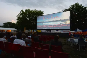 pfaeffikon_10072017_openkino_pfaeffikon_printtz_mav_8_preview_0 Vom 5. bis 13. Juli werden am Pfäffikersee wieder Filme gezeigt. , Thomas Lüthi organisiert das Kino Open seit 2003 mit.