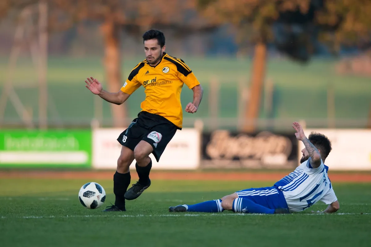 Der FC Wetzikon (Joel Mullarkey) soll sich nach dem Aufstieg nicht verstecken.