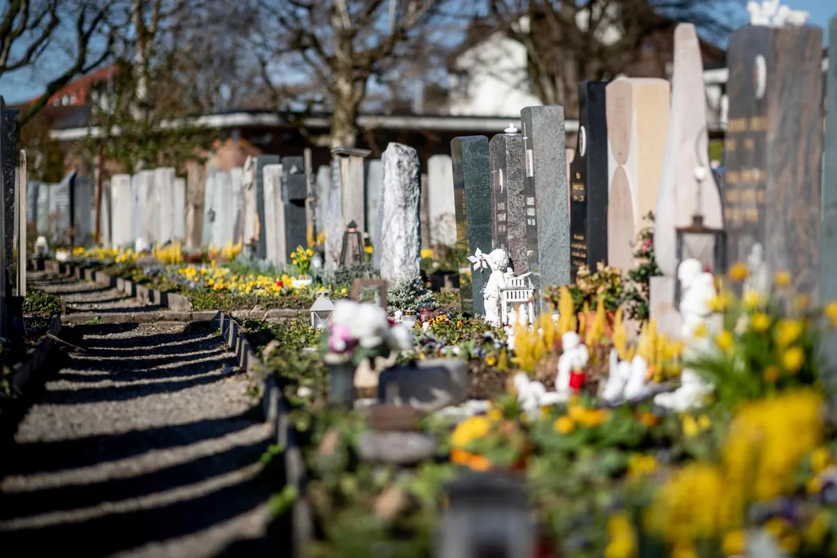 hinwil_12032019_grabschmuck_crm_8_preview Auf dem Friedhof Wetzikon gibt es keine separat abgegrenzten Abteile für Muslime.