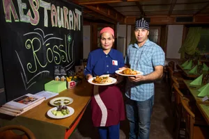 pfa%cc%88ffikon_28092019_afghanischer%20abend_nag-3_preview Karima und Habib Jan servieren jeweils am letzten Samstag im Monat Afghanische Kost statt Pizza und Pasta.