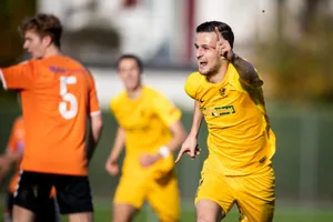 sport_27102019_fussball_crm_06_preview Severin Burkart und der FC Greifensee wollen in der Tabelle möglichst lange dranbleiben.