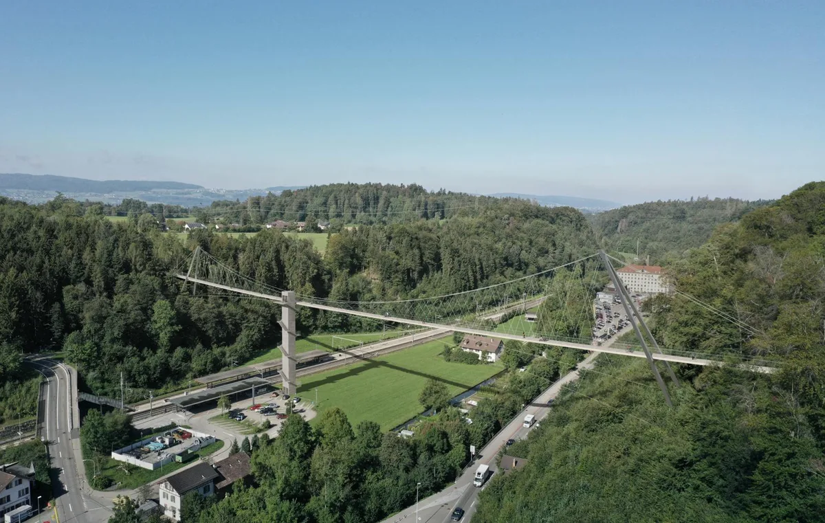 191013_aathal-blick-tal-final_preview Ein schlankes Gebilde in schwindelerregender Höhe: So könnte die Aathalbrücke einst aussehen., Sie wäre nur Fussgängern zugänglich.
