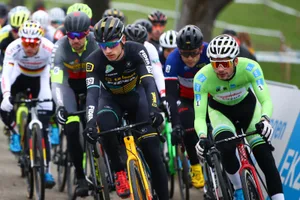 sport_18112018_radquer_dku__14__preview Vorjahressieger David van der Poel (rechts) steht in Hittnau erneut am Start. Die Konkurrenz für den Holländer aber ist gross.