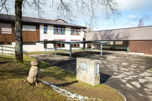 hittnau_24022016_velounterstandvideo_sbo_8_preview In der Schule Hittnau wird es bald mehr Klassenassistenzen geben. , Sowohl der Steuerfuss der politischen Gemeinde bei 48 Prozent, wird auch jener der Schulgemeinde bei 68 Prozent belassen.