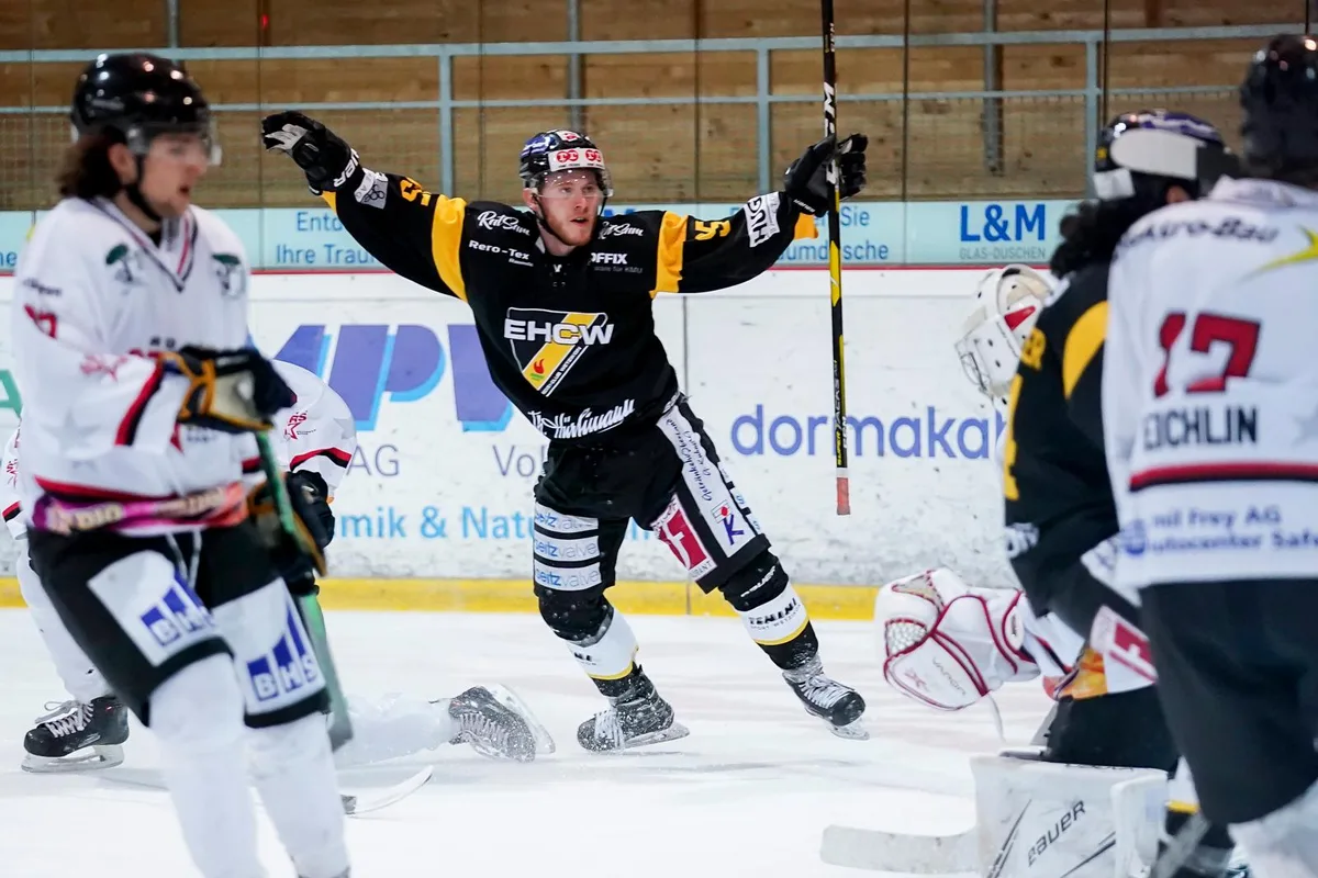 sport_11022020_eishockey_crm_09_preview Gianni Brandi erzielte das entscheidende Tor für die Wetziker in der Verlängerung.
