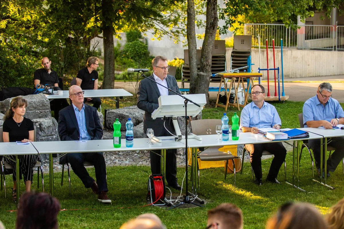 fehraltorf_17062019_outdoorgv_sbo_12_preview Der Fehraltorfer Gemeinderat lädt künftig auch Ausländer an die Jungbürgerfeier ein. Das soll zur Integration beitragen.