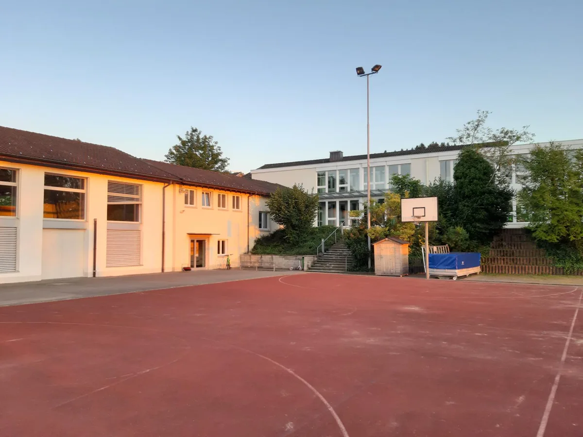 20190904_194541_preview Wird im Sommer saniert: Der Sportplatz Wildberg.