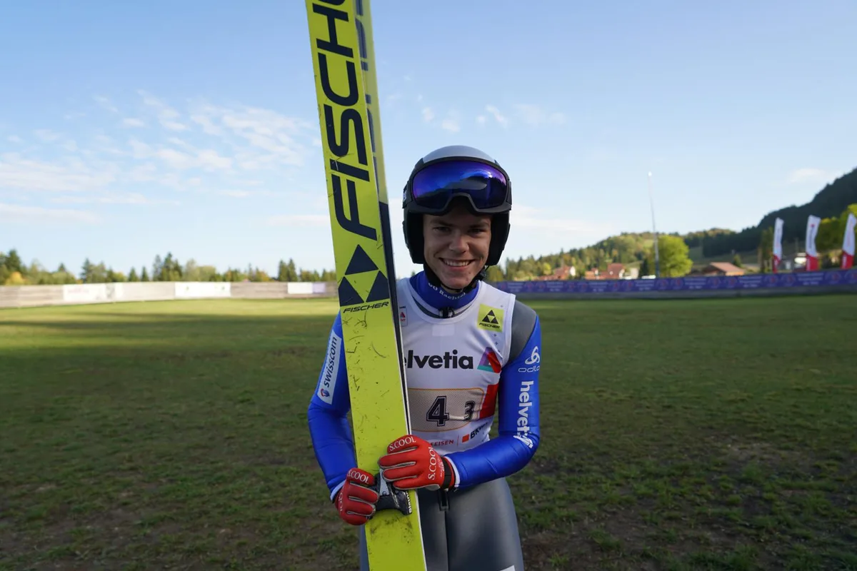 lars%20sm%20chaux-neuve%202_preview Die Freude zum Saisonende: Lars Kindlimann wurde ins B-Kader aufgenommen.