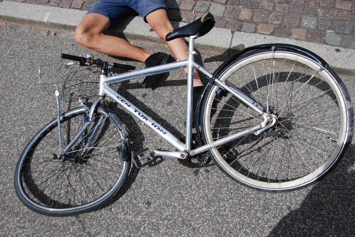velounfall%20symbolbild%20pixabay%20anders%20anderson_preview Sowohl die Velofahrerin als auch der Motorradlenker mussten ins Spital gebracht werden.