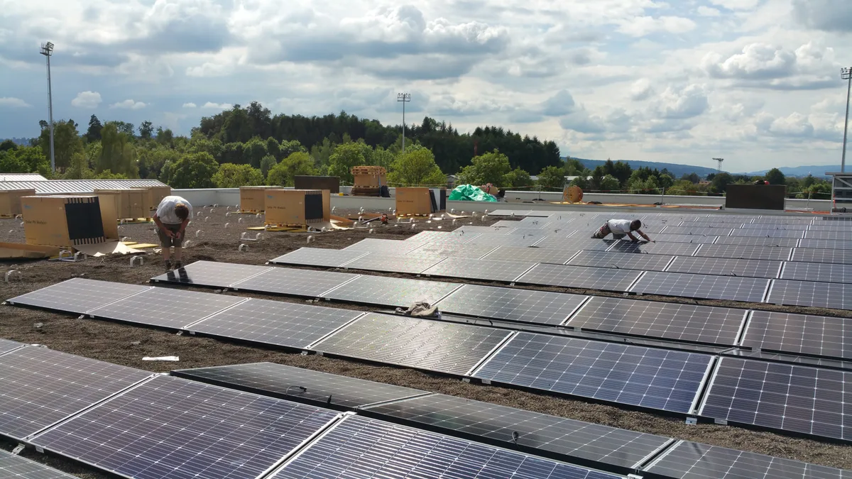 Die Energie Uster AG will in der Stadt Uster weitere grosse Fotovoltaikanlagen realisieren.