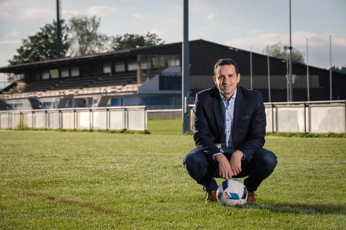 fehraltorf_28092020_praesidentfcf_sbo_13_preview Nach zehn Jahren auf dem Fussballplatz engagiert sich Sandro Santostefano nun im Hintergrund für den Fussball.