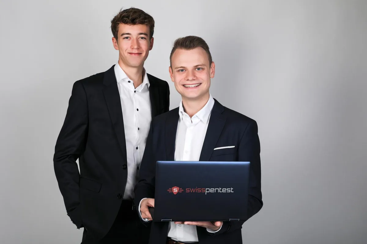 swisspentest_preview Wollen Cyber-Sicherheitslücken schliessen: Swisspentest-Mitgründer Patrice Kast (rechts) mit Verkaufsleiter Olivier Steiner.