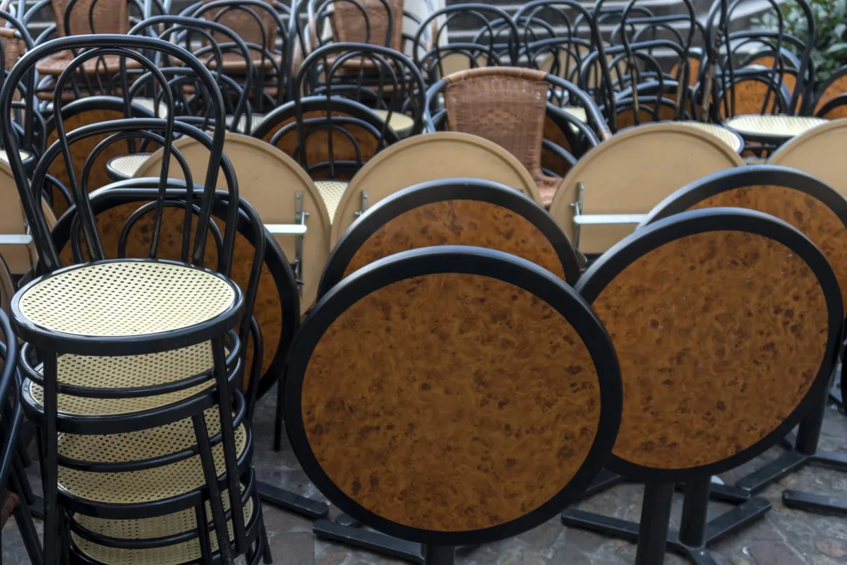 Bald schon soll schweizweit bereits um 19 Uhr Schluss sein in den Restaurants.
