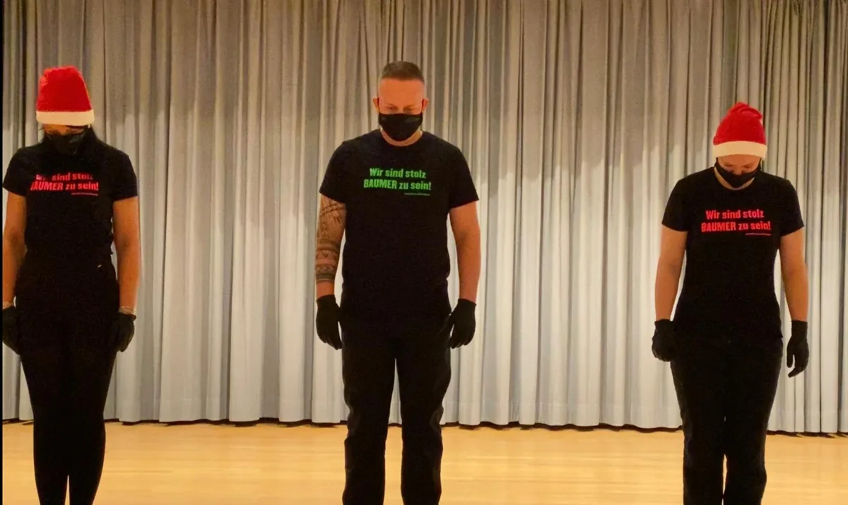 foto1_preview Das Team des Gasthauses zur Tanne nahm ein Tanzvideo auf, welches Freude verbreiten soll., Das Wirte-Paar Ingo Gläser und Nadine Kahn hatte diese Idee.