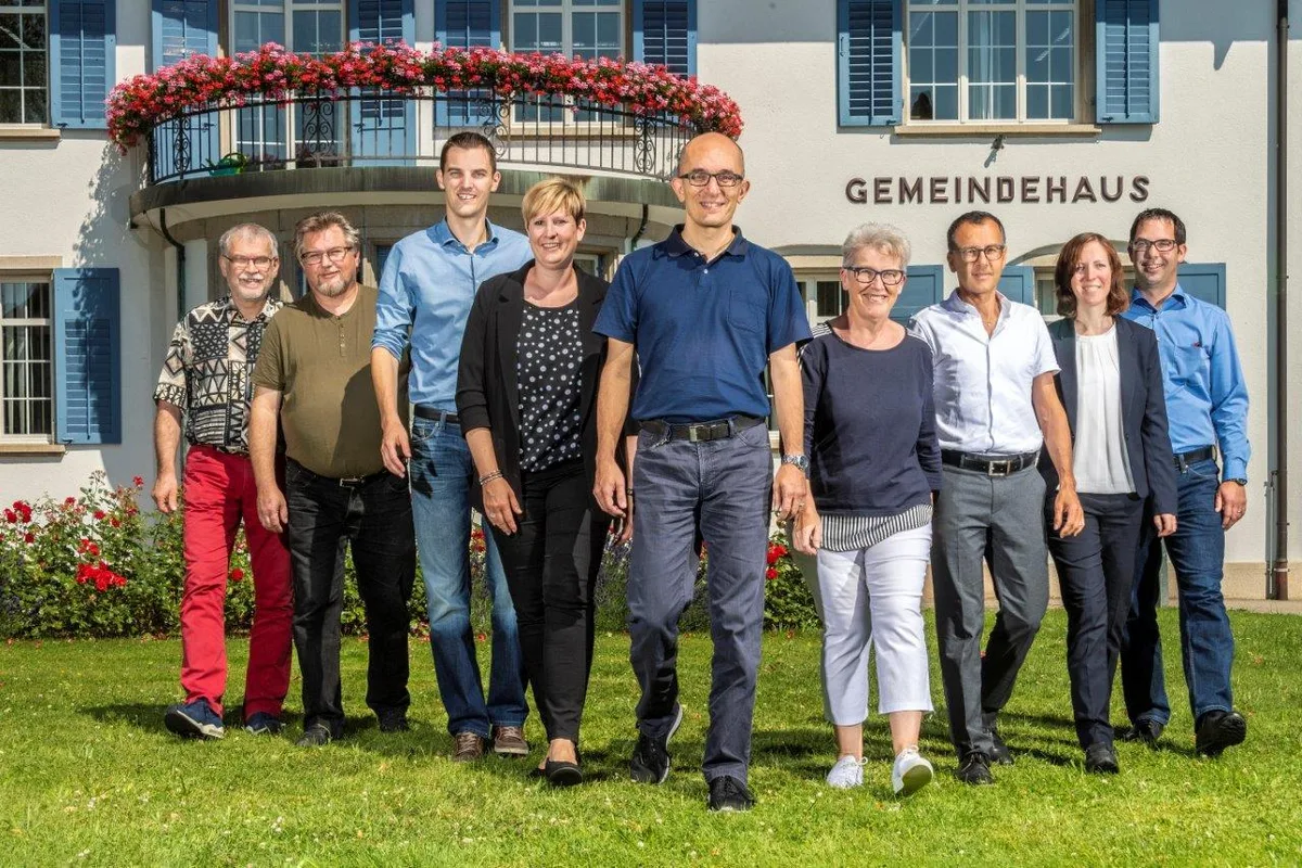 Gemeindepräsident Teodoro Megliola führt den Bäretswiler Gemeinderat an., Die Zustimmung zur Erweiterung des Schulhauses Maiwinkel ist für den Gemeindepräsidenten das wichtigste kommunale Ereignis.