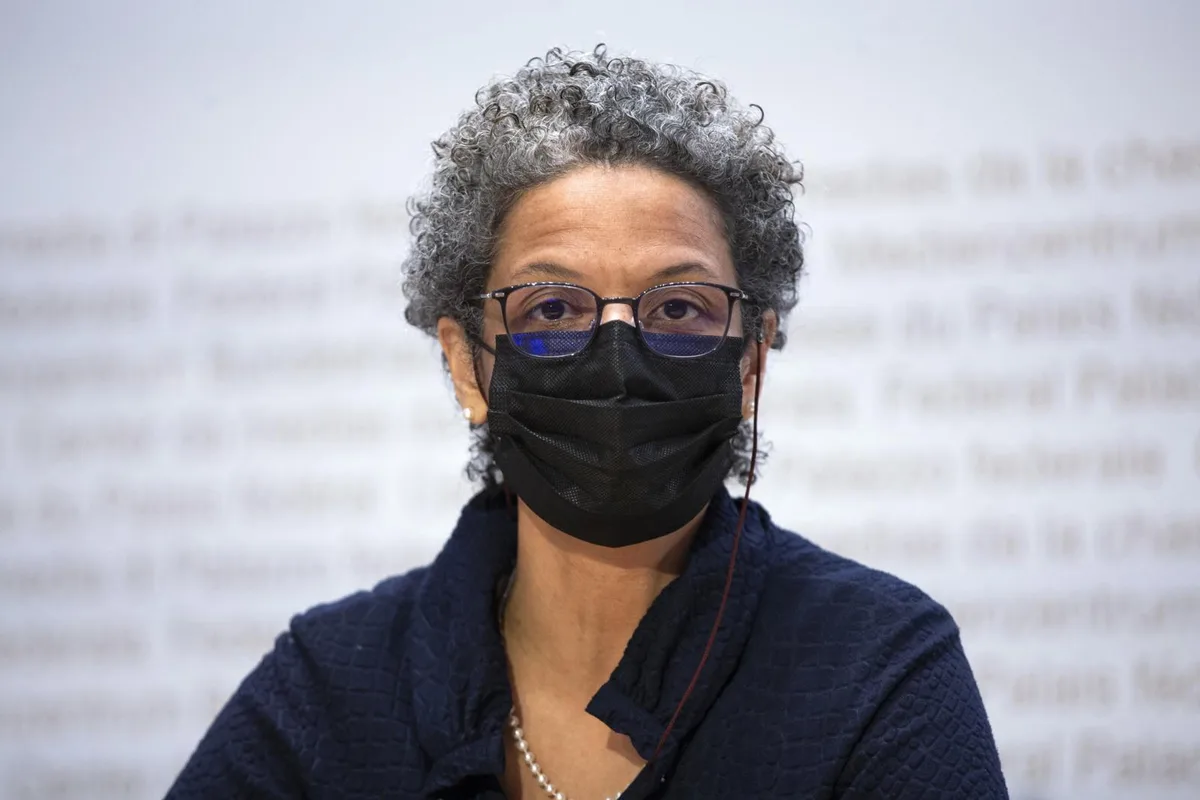 Linda Nartey, Kantonsärztin Bern an der Medienkonferenz zur aktuellen Situation.