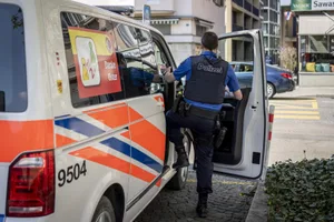 uster_11042020_coronapolizei_crm_1_preview Die Stadtpolizei Uster rückte Samstag wegen einer Party aus.