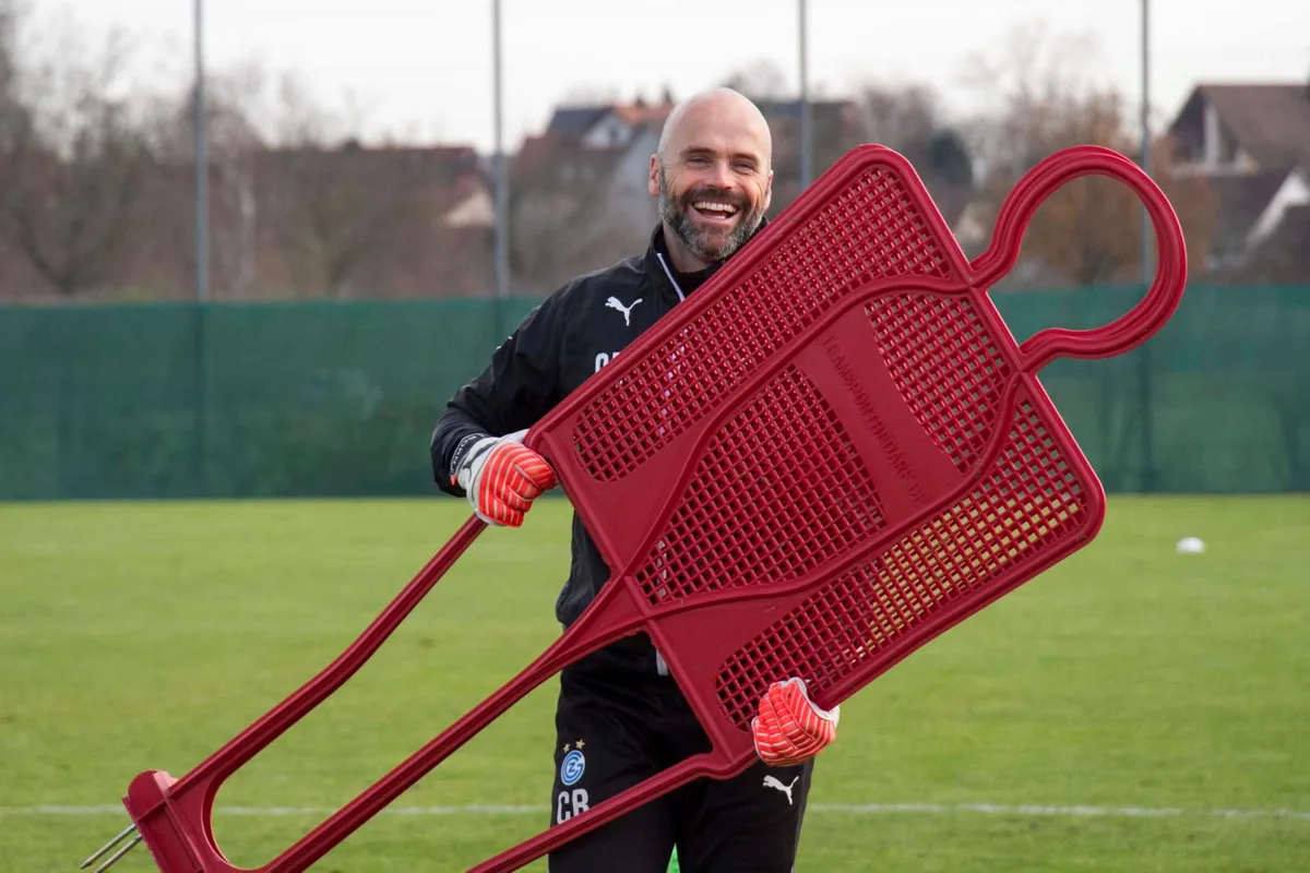 born1_preview Zehn Jahre lang war Christoph Born GC-Goalietrainer – und nicht immer war ihm so zum Lachen zumute., In Bern hofft er auf mehr internationale Spiele – wie hier mit GC in der Europa League in Istanbul 2016.