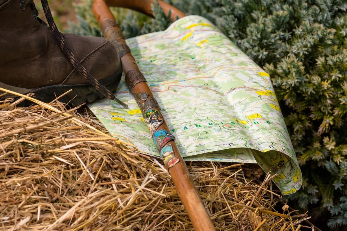 hiking-4078102_1920_preview Der VVTZO war unter anderem für seine Wanderkarten bekannt.
